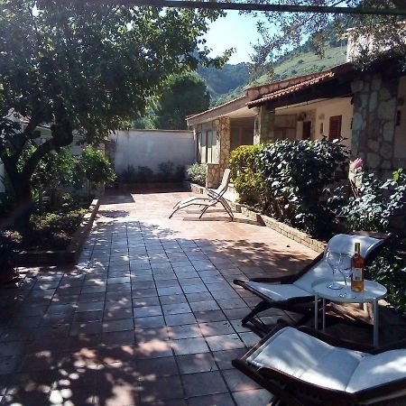 Villa Il Giardino Di Hyccara à Carini Extérieur photo